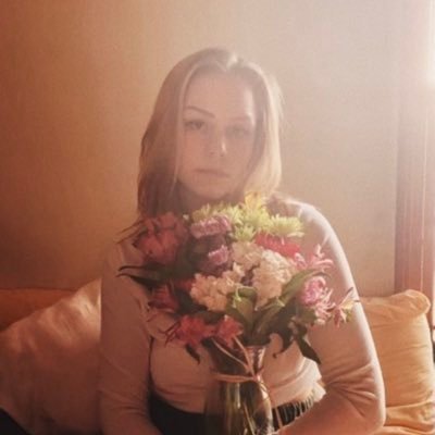 rhiannon__king's profile picture. My name is Rhiannon and I contain no artificial flavors she/her