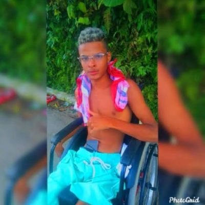 marcos_211v's profile picture. "Um jovem negro criado na favela🎓🎭"
P.A.R.E.LH.E.I..R.O.$
Estou focado em outras coisas...lá na frente eu explico  melhor 🎭
-SP/Zona sul🇧🇷
-SCCP🖤🤍