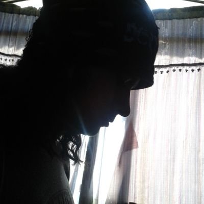 Aunque mi profesión diga que soy ingeniero de software...
I'm into meditation, swimming, traveling, reading, music, cat lover, an so on...
We are all one ^_^