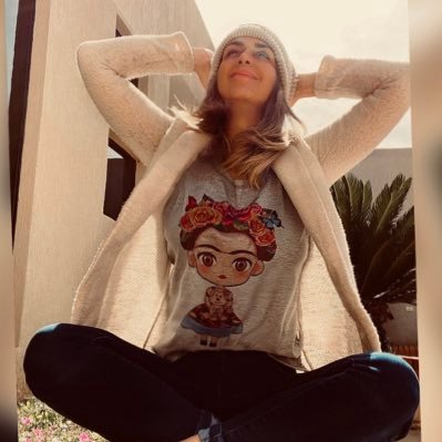 RomiChaparroS's profile picture. Abogada - Gerente Admin/Comercial FM Mas - conductora de radio y televisión.