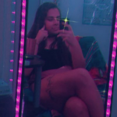 Streamer on twitch follow all my socials above in the header❤️❤️❤️.