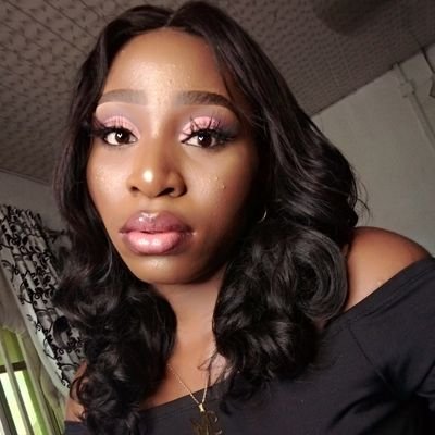 Lady M👑💜✌️
Hustler in the making 💪🤗
Positive Vibes here and there❤️😂
Music lover🎶❤️×dancer💃❤️×Writer❤️🖊️
GEMINI♊💜
G.O.E👑🙌❤️