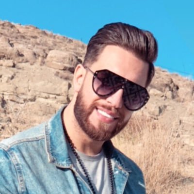 AbolfathiPeyman's profile picture. Do what make you happy you only get one life.