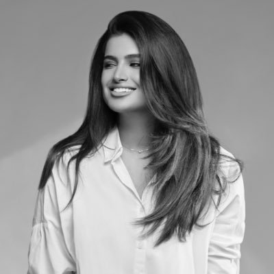 asmaalmullla's profile picture. Far from reality.  @3oudotcom