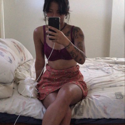 shespiders's profile picture. 