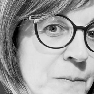 LutgartV's profile picture. Eager to discover / inspired by people, colours, flavours, music / reader / traveller ♉️