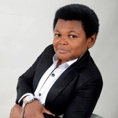 realmencry_'s profile picture. 