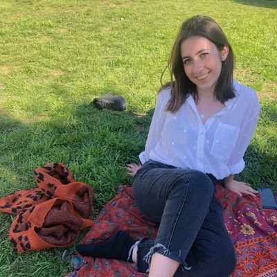 Tradu_Marta's profile picture. English Philologist 

Máster en traducción creativa y humanística UV 🖋️

Traductora ES | CAT | EN

📩martagaltrad@gmail.com📩

📚❤️