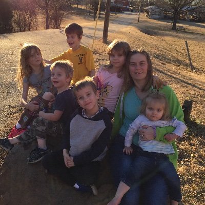 Hello great wide world! We are a family of 8 and a brand new puppy. We have started a blog https://t.co/K9wAxYUs74 we invite you to come enjoy our circus!