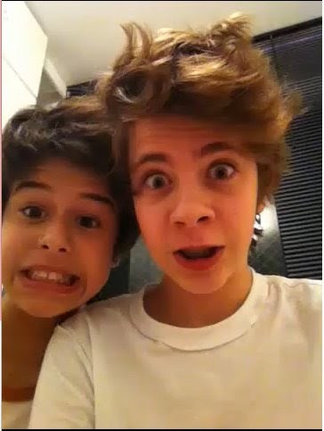 FC feito para homenagear aos lindos dos @PedroNegrini e o @Piconn !  Espero ser seguida por eles *--*