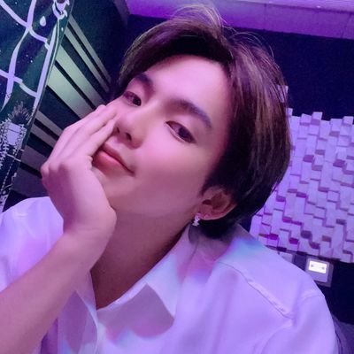 hyunsukyomi's profile picture. TREASURE💙 | HYUNSUK STAN
                  she/her
 | 19 y.o