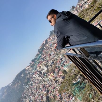 vinaynarula143's profile picture. 