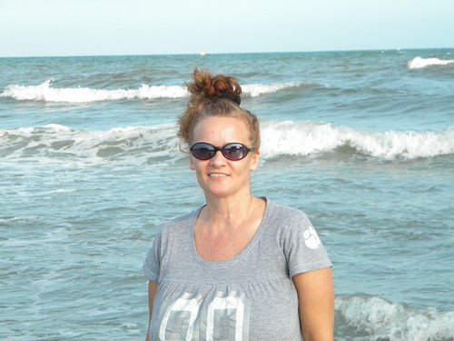 I own Sweet & Evil Bakery I luv football and I am a softball Mimi and a volleyball mama I have a wonderful husband 2 children and 3 grandchildren.