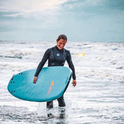 orange_lucia's profile picture. Mujer, abogada y madre. Todo por España.
Mirando la vida siempre con una sonrisa.