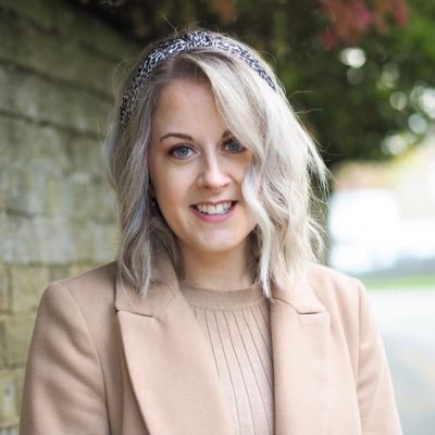 Social Media Manager • Freelance Marketing Exec @cofinitive • Fashion account over at @lifesacatwalk_
