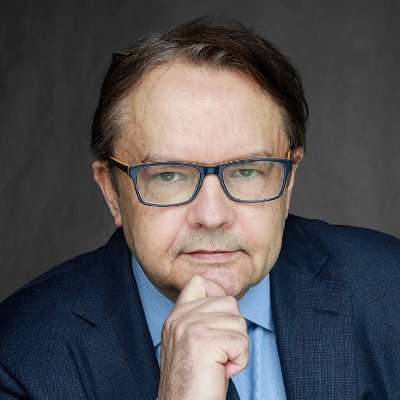 Prof. dr hab. inż. Politechnika Warszawska, Instytut Techniki Cieplnej Wykształcenie- energetyka, specjalność energetyka jądrowa.