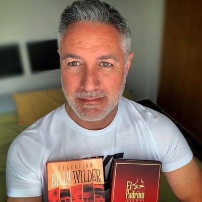 Richard_morg_R's profile picture. Just change yourself for the new life
We cannot change other people
Make myself happier
Make myself stay healthy
Make a love by give a great love