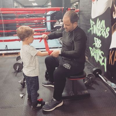 The journey of a future boxing world champion 🥊🥊
5 years old 🥊🥊
where is my blue tick twitter???