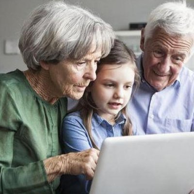 ArobaseDomo's profile picture. Initiation, formation, accompagnement et conseils en matière d'informatique, Internet et TIC. Cours particuliers à domicile pour seniors et (grands) débutants.