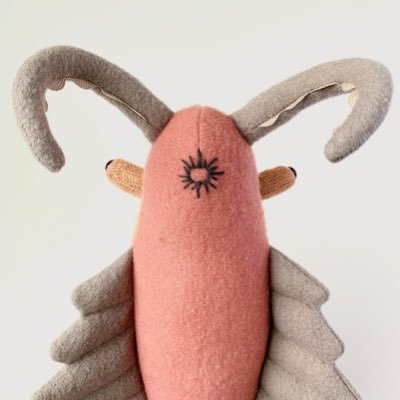 Textile artist and toy maker. Hi, I’m Jen! https://t.co/cYGZriXX1j