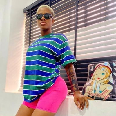 larinwa2's profile picture. Nail Technician 💅@Polishedbybolz on IG Personal IG: @Onlyonebola