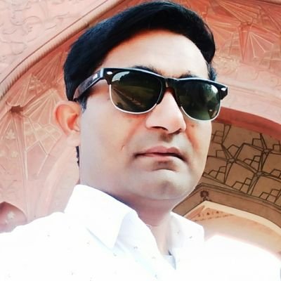 वक्त का इंतज़ार करिए जनाब,
वादा है कुछ बेहतरीन नजारा दिखाएँगे...
पूर्व निगम पार्षद - निठारी वार्ड 40