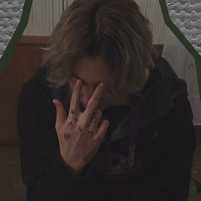 artmuerto's profile picture. the usual feeling of dread has been replaced with a new and improved dread, now with 15% more dread and fresh lemon scented!