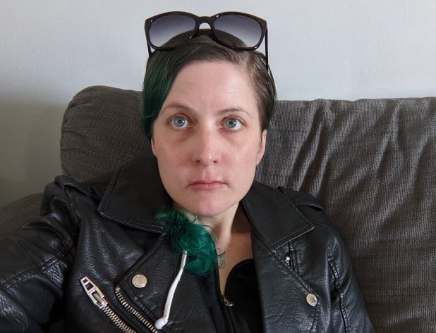 bluegreenspark's profile picture. -- I mostly absorb from (not contribute to) twitter.