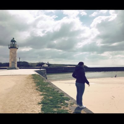 alice_dlcx's profile picture. 25.o8.15 💚| Travel Agent 🌍| 23yo 💐| FCP⚽️ | moon 🐱