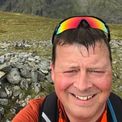 🥾 Hill & Moorland Leader 🎗️ @eveappeal supporter 🛳️ Master Mariner #BigWalk4Eve