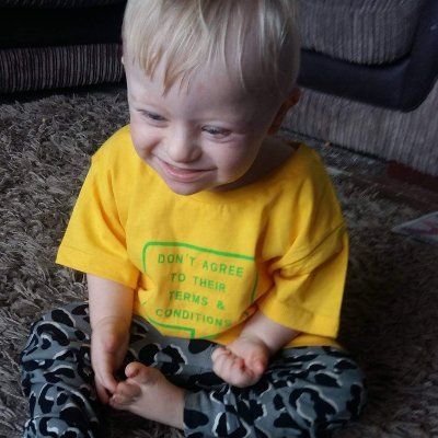 Life with our extraordinary inspirational 4 year old little boy with Ds, socialist, vegan psychology graduate, self employed single mum of 3 #dsadvocate she/her
