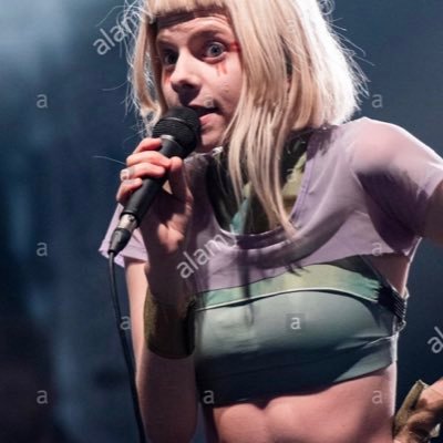 Aurora fan page ||She/they