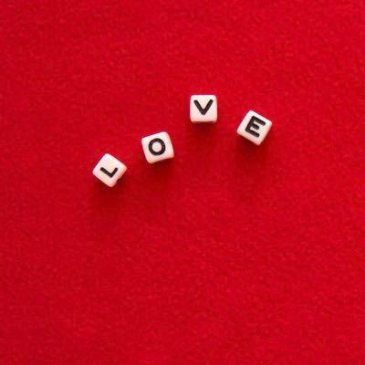 MariamUnivers's profile picture. Universe’s Universe