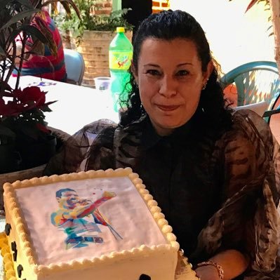 SusiBarS's profile picture. Love learning about different cultures!