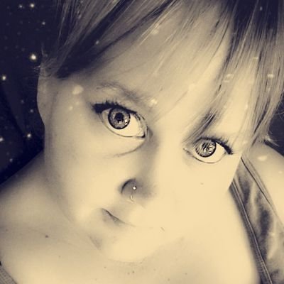 TaWnY84_2002's profile picture. 