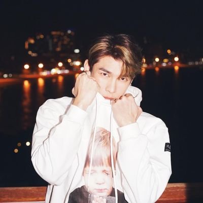 tanooknek's profile picture. 