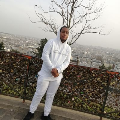 Josue9372's profile picture. 