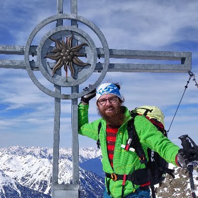 Computer science working (in Cloud, WEB and Wildfly development), Aikido and mountain sports!