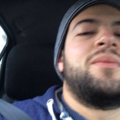 borntochillll's profile picture. 🍦🌊🌊🌊🌊