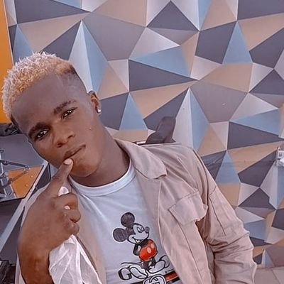 am a hip-hop afro pop singer,and also a song writer ,mad performing artist call or whatsapp for @booking +23418750224 @- Gmail Bagyboy12@gmail.com