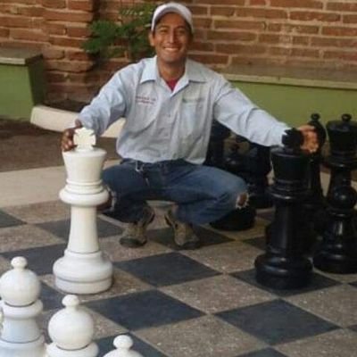 LuisPadierna2's profile picture. pensar