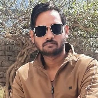 dhirucomming's profile picture. 