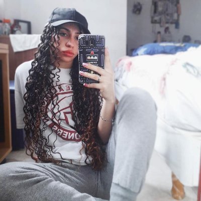 RulosInfinitos's profile picture. Estudiante de psicología// UBA☯ 📚
Amante del mate con burrito🌿 y los teres de 🍐
Aguante los climas que superan los 2️⃣5️⃣°