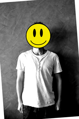 tran_face's profile picture. I design stuff.