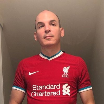 A guy with #type1 diabetes that kinda looks like Will Arnett. Tweets about games at @rxgx.