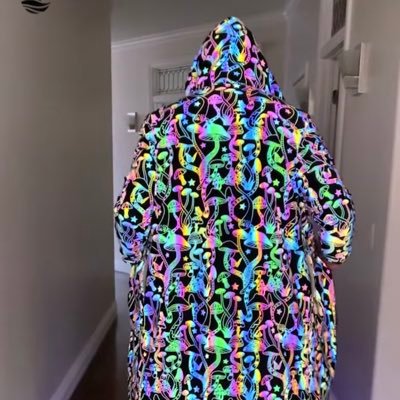 loveDlivehere's profile picture. 