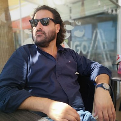 Papá. Porteño, pero serenense de corazón. Hincha de la UC.