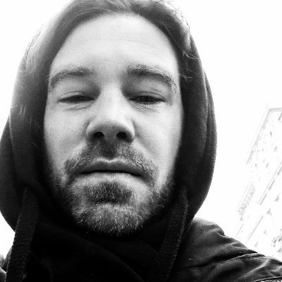 cbh_1178's profile picture. I draw, paint, code -- and offer workshops about the art world. Running https://t.co/1XlZWAwFpt and @kunst_klischee