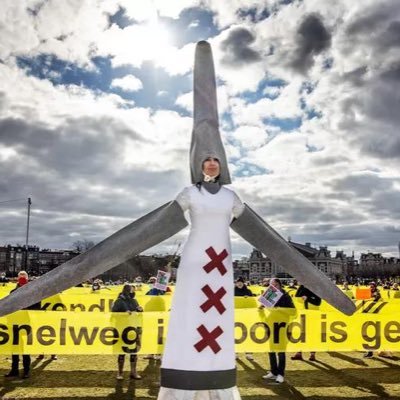 energietransitie volgens wens van bewoners | geen extra windturbines op land | klimaatbeleid via debat openbaar en niet door lobby in achterkamers.