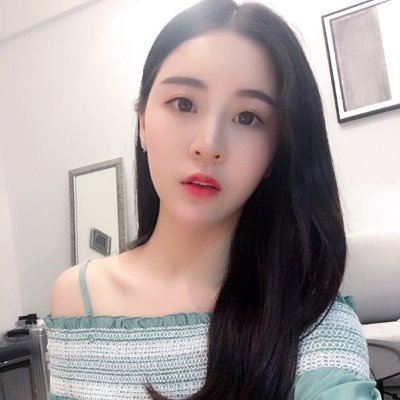 海归一枚,爱露出·喜欢野战·喜欢口交·肛交·多p,喜欢约pao和一夜情,偷情成瘾。 私聊我的时候请自报坐标,想花钱约我的sb 死一边去,只要你活好,没有传染病,加了wx聊得来的都可以约,如果你有老婆或者女朋友是一个加分项目。加V有门槛,筛掉口嗨和无聊的人